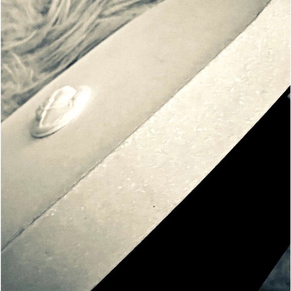 MAC LIMITED EDITION CREAM GLITTER and BLACK KEEPSAKE BOX - Picture 6 of 6